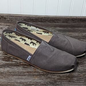 TOMS Women's Classic Canvas Slip On Comfort Flats Color: Ash. Size 8.5